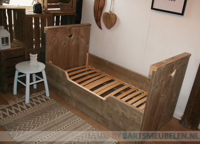 Steigerhouten bed Joey 1.2