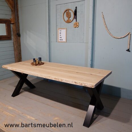 eikenhouten tafel boomblad 4cm dik Eikenhouten boomblad tafel