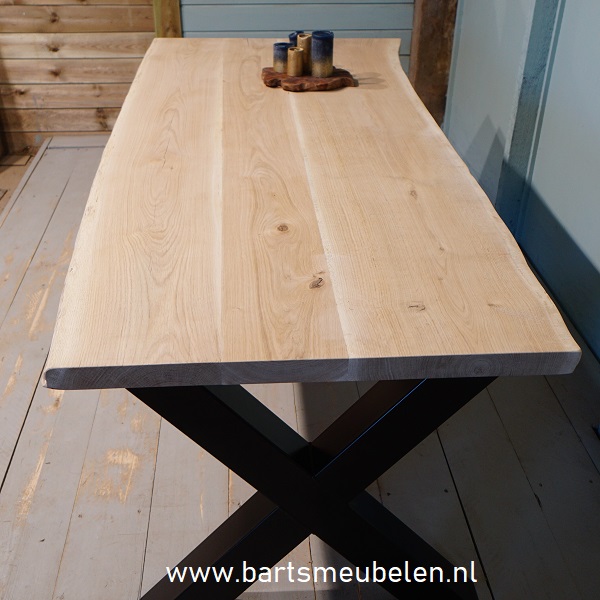 eikenhouten boomblad tafel.9