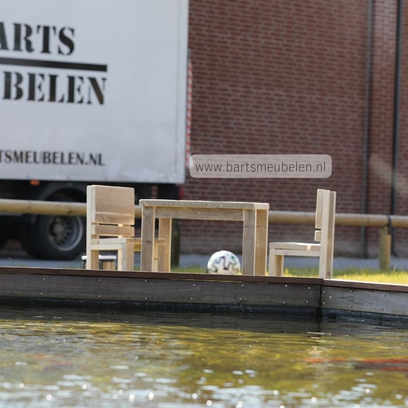 steigerhouten kindersetje tafel en stoeltje lexx