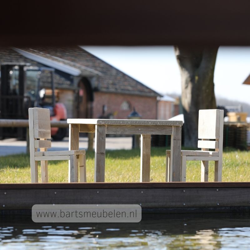 kindertafel-en-stoeltjes-peuter-lexx