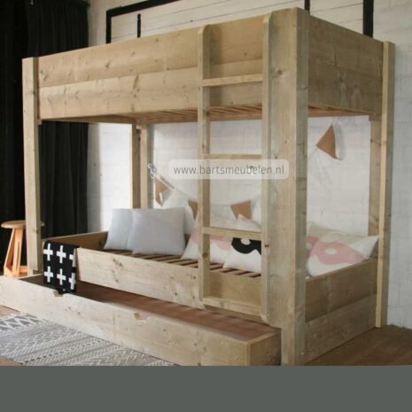 stapelbed Lucas.11 stapelbed lucas