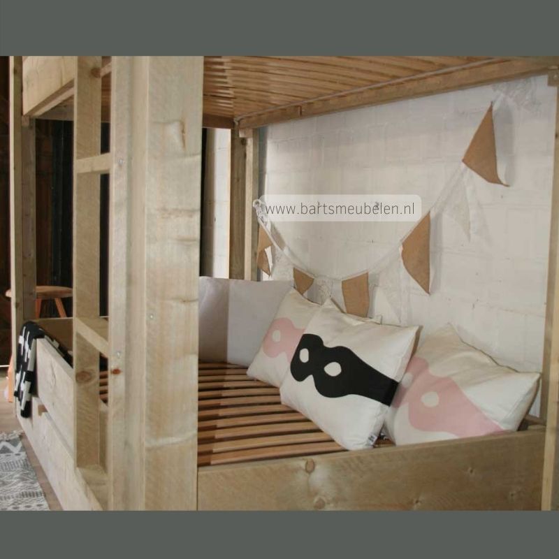 stapelbed 3 persoons van steigerhout