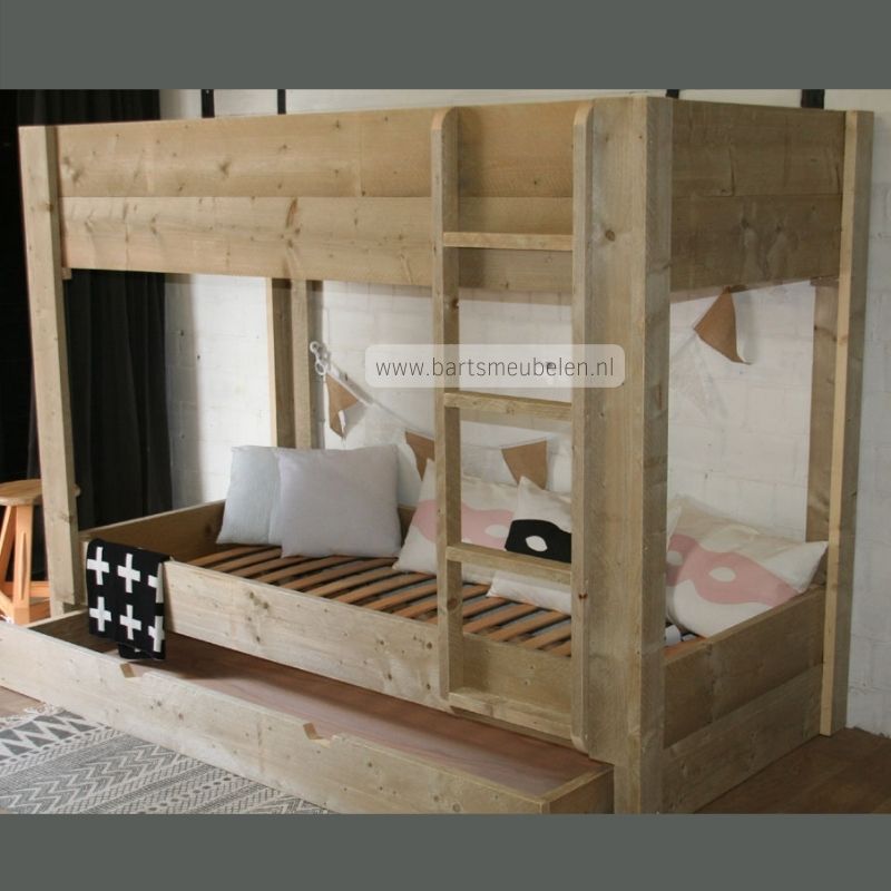 stapelbed 3 persoons van steigerhout
