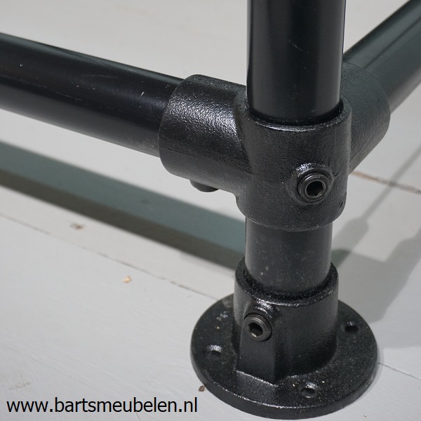 steigerbuizen-eettafel-liam-10.6