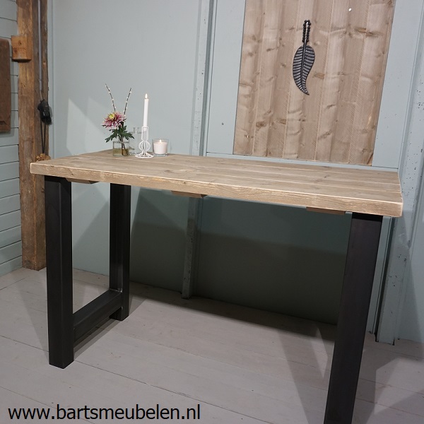 steigerhouten bartafel met stalen onderstel.10