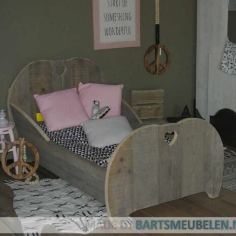 steigerhouten bed Evi steigerhouten bed Evi