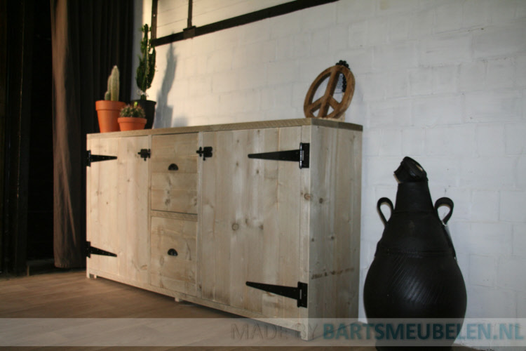 steigerhouten dressoir Thomas 1.3