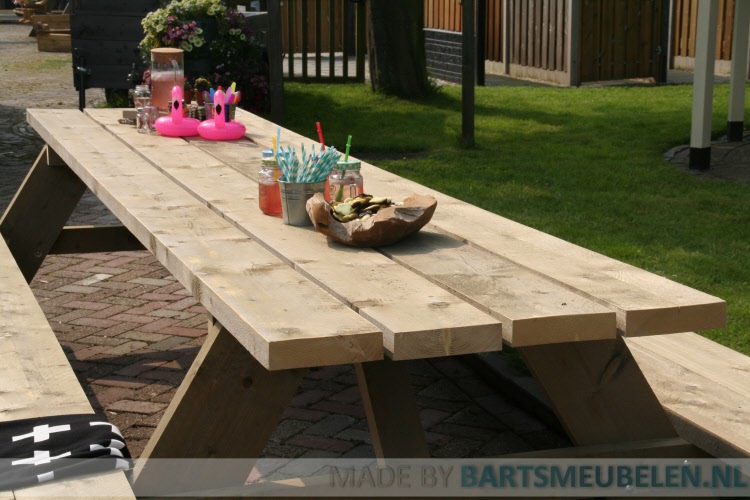 steigerhouten picknicktafel 1.2
