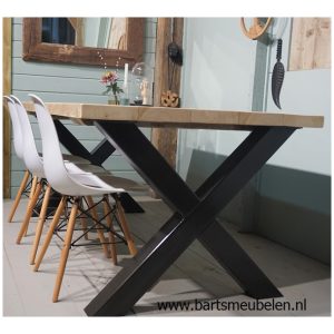 steigerhouten-tafel-met-stalen-x-onderstel.2