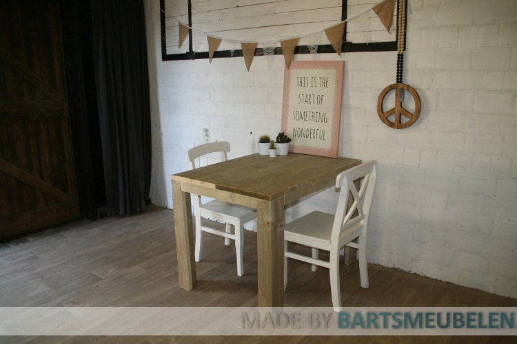 steigerhouten tafel patty 1.3