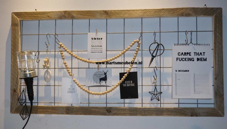 steigerhouten wandrek pakketpost 1.1