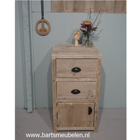 steigerhouten nachtkastje 2 steigerhouten-nachtkastje-2