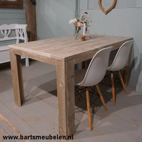 Steigerhouten tafel Patty 1