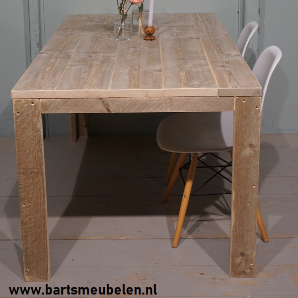 Steigerhouten tafel Patty 13