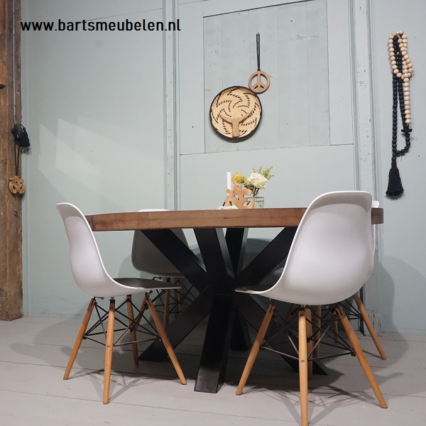 ronde-eikenhouten-tafel-kimberly.4