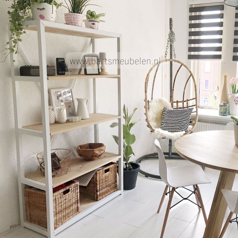 stalen boekenkast met eikenhout.1 stalen boekenkast met eikenhout 1