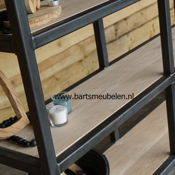 boekenkast-hout-en-staal-3.6