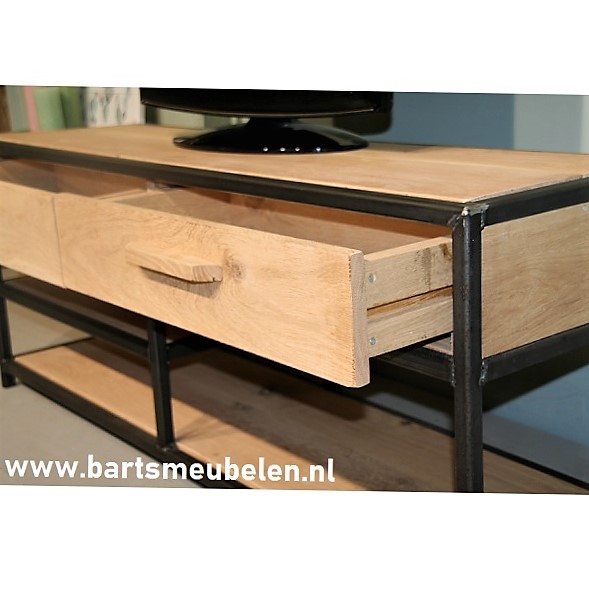 tv-meubel-eikenhout-en-staal-roxx.3