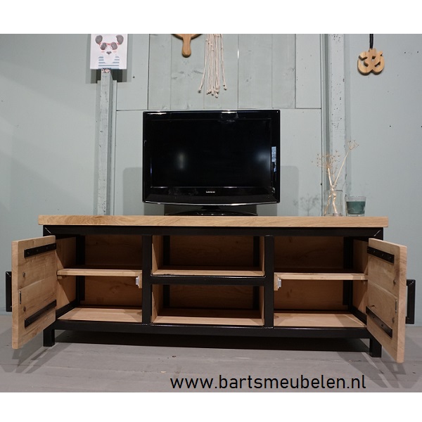 tv meubel eikenhout en staal 2.4