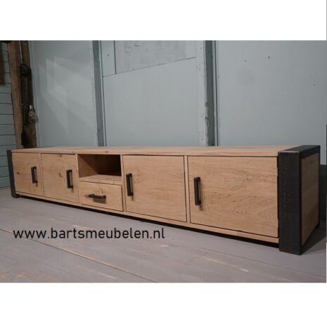 tv meubel eikenhout en staal inge 1.1 tv-meubel-eikenhout-en-staal-inge-1.1