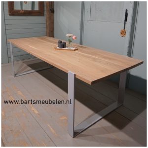 rustiek-eikenhouten-tafel-edith.1