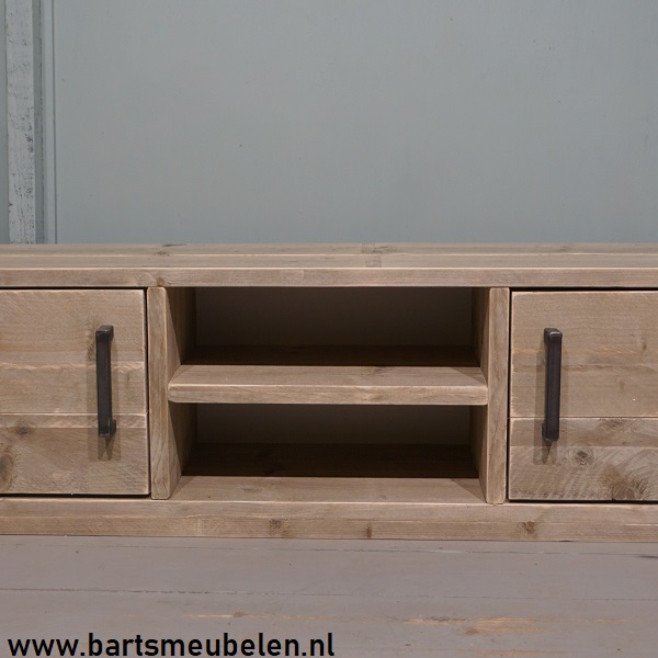 steigerhouten-tv-meubel-romy-2