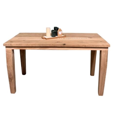 eettafel-mandy-massief-eikenhout-witte-achtergrond