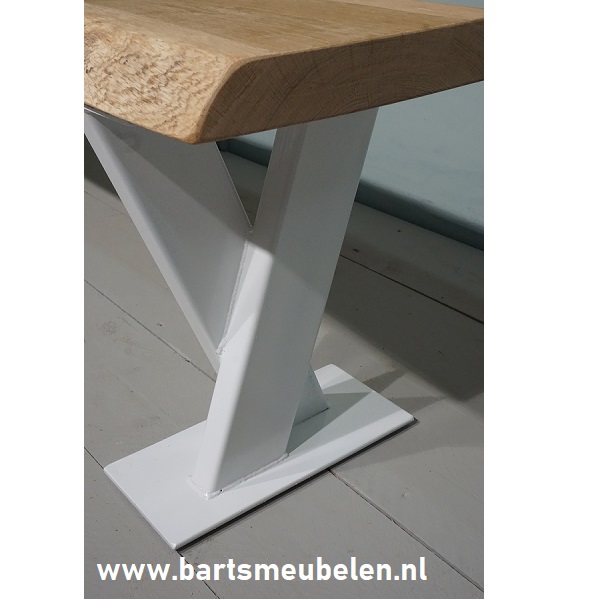 eikenhouten-boombankje-met-stalen-onderstel.14