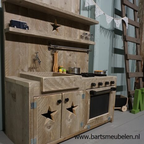 houten-speelkeukentje-19