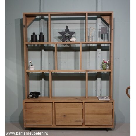 vintage eikenhouten vakkenkast Naomi 1 vintage-eikenhouten-vakkenkast-naomi.1