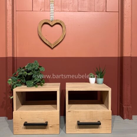 eikenhouten nachtkastje jurgen eikenhouten-nachtkastje-jurgen