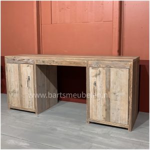 steigerhouten-kinderbureau-evan