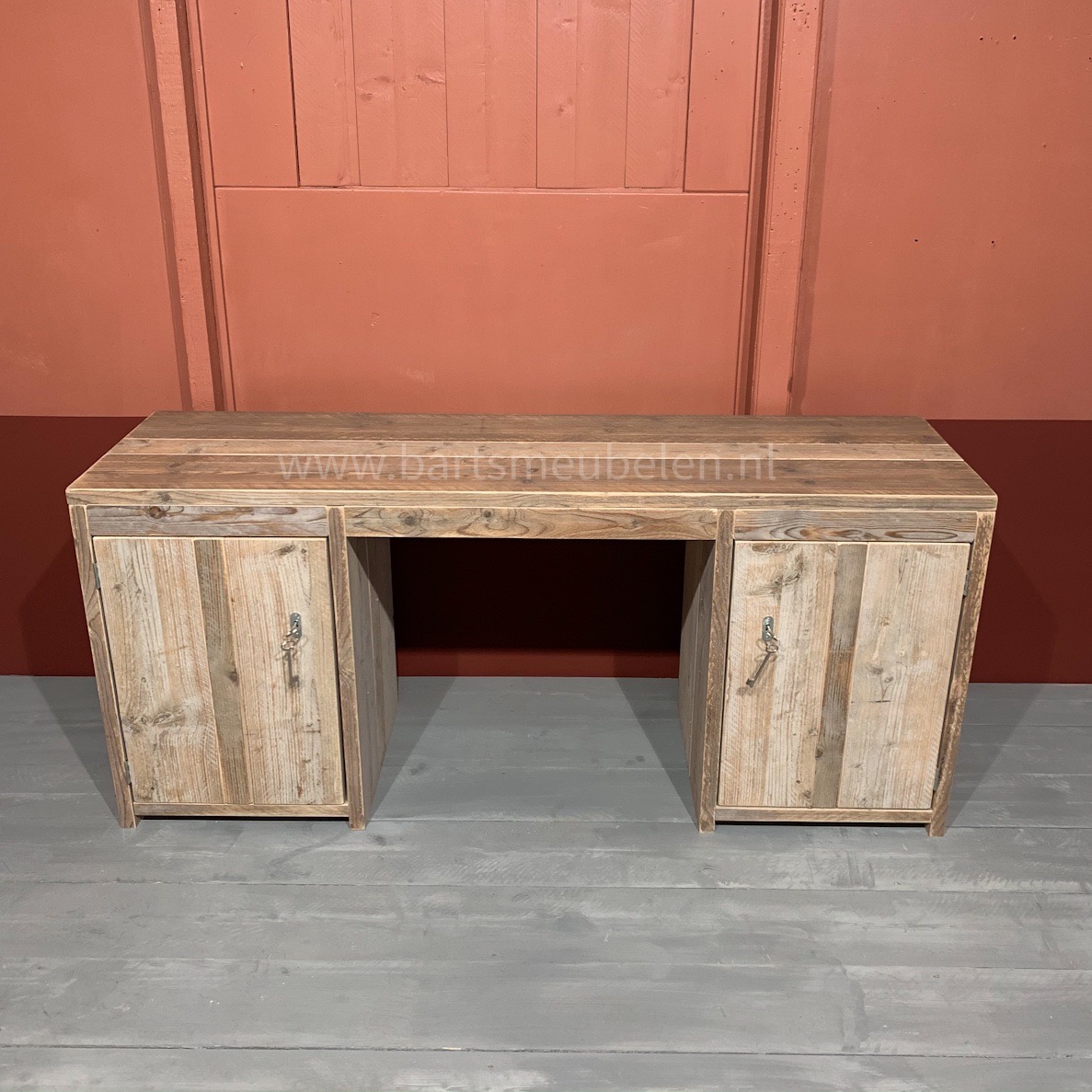 steigerhouten kinderbureau evan.2 steigerhouten-kinderbureau-evan.2