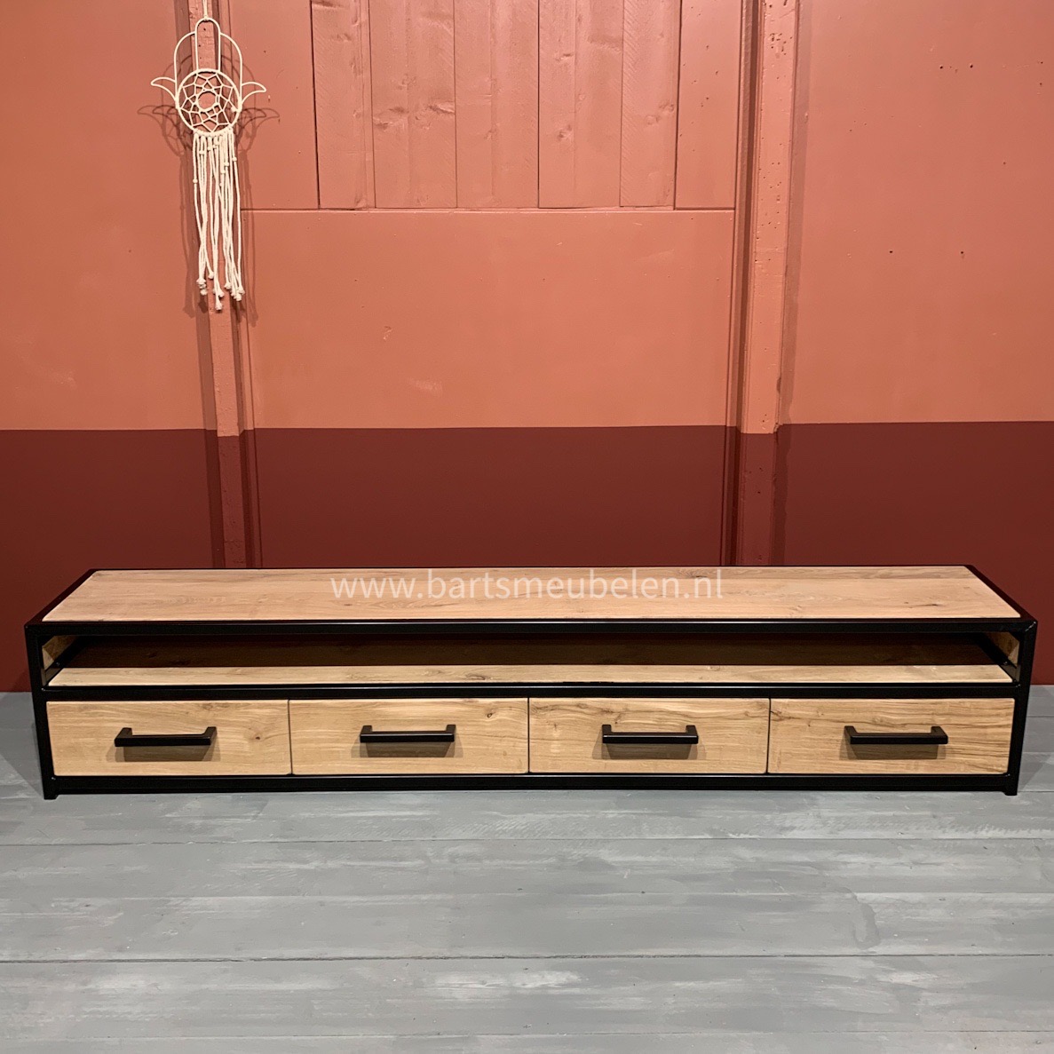 tv-meubel-eikenhout-en-staal-mark.5