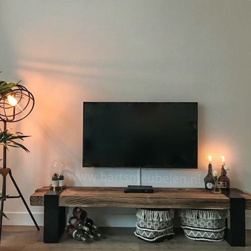 tv meubel gebrand eikenhout en staal aaron