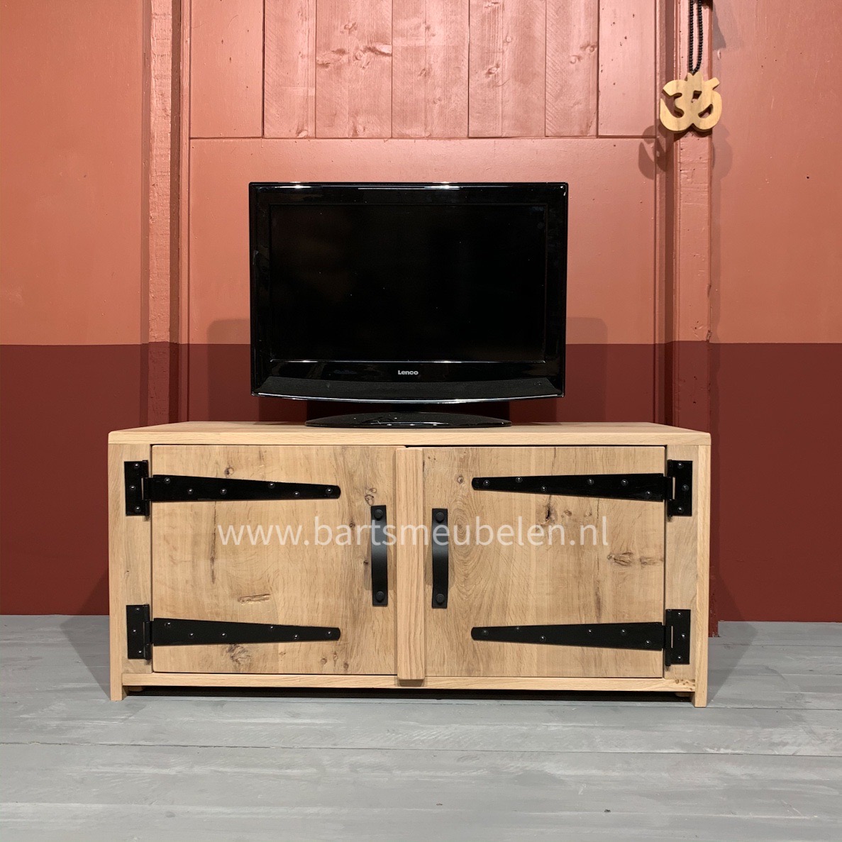 tv-meubel-rustiek-eikenhout-Karen.6