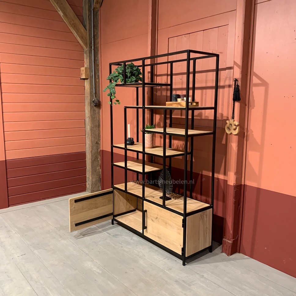 vakkenkast-eikenhout-en-staal-11.4