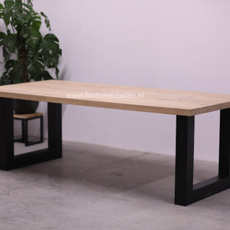 eiken tafel 22.522.5 met stalen onderstel.4 eiken-tafel-(22.5:22.5)-met-stalen-onderstel.4