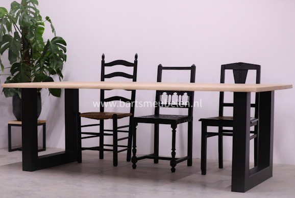eikenhouten-boomtafel(30)met-stalen-onderstel.1
