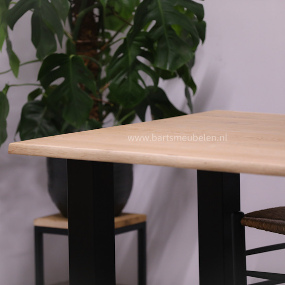 eikenhouten-boomtafel(30)met-stalen-onderstel.3