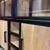 vitrinekast eikenhout en staal maya industrieel 800x800 1 vitrinekast-eikenhout-en-staal-maya-industrieel-800x800