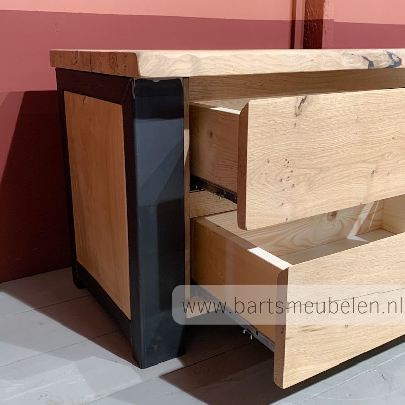 detail foto boomstam tv meubel dante