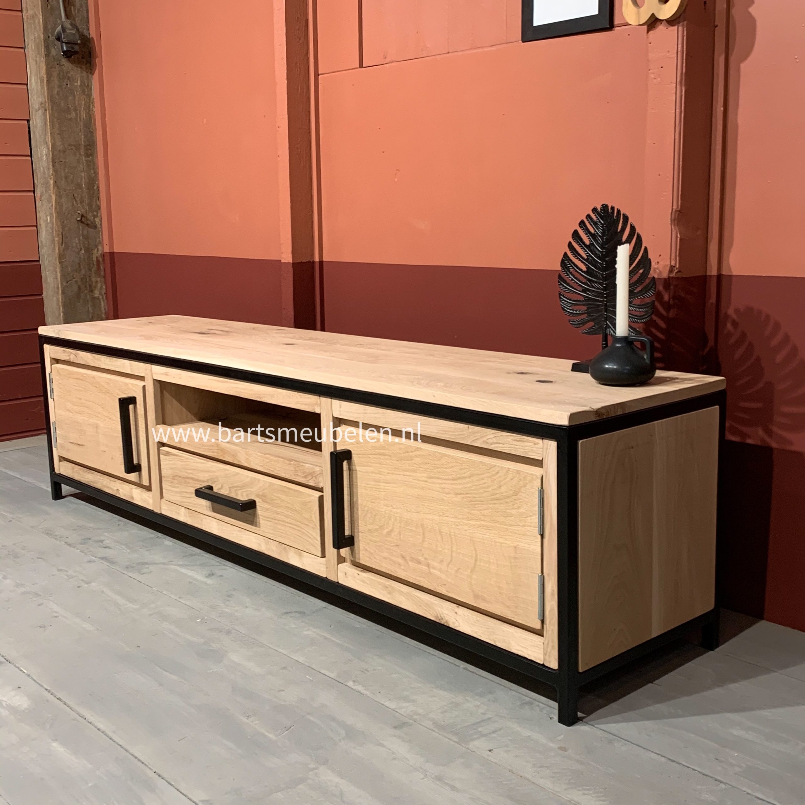 industrieel-tv-meubel-imke