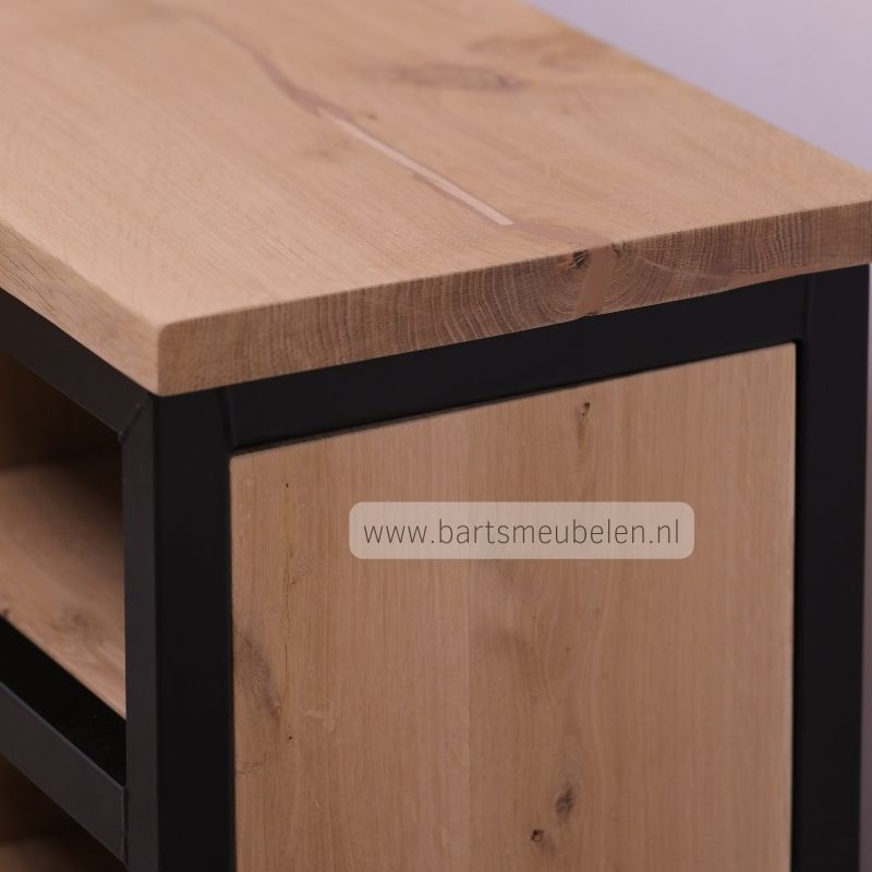 tv kast industrieel mavi met stalen frame en eikenhout