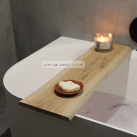 badplank boomstam 25.5 foto badplank boomstam 25 van eikenhout natuurlijk