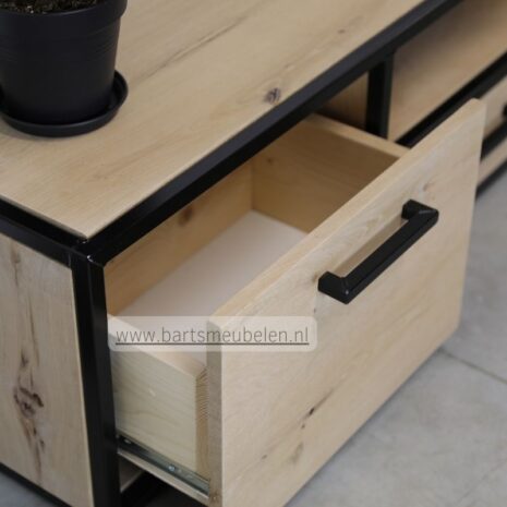 industriele tv kast met lade