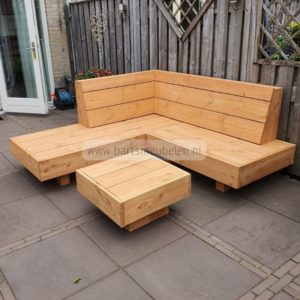 Loungebank buiten