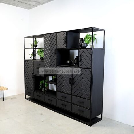 visgraat kast zwart.1 visgraat-kast-zwart