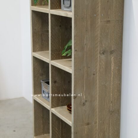 vakkenkast steigerhout 8-vaks open - detail afbeelding Vakkenkast 8 vakken
